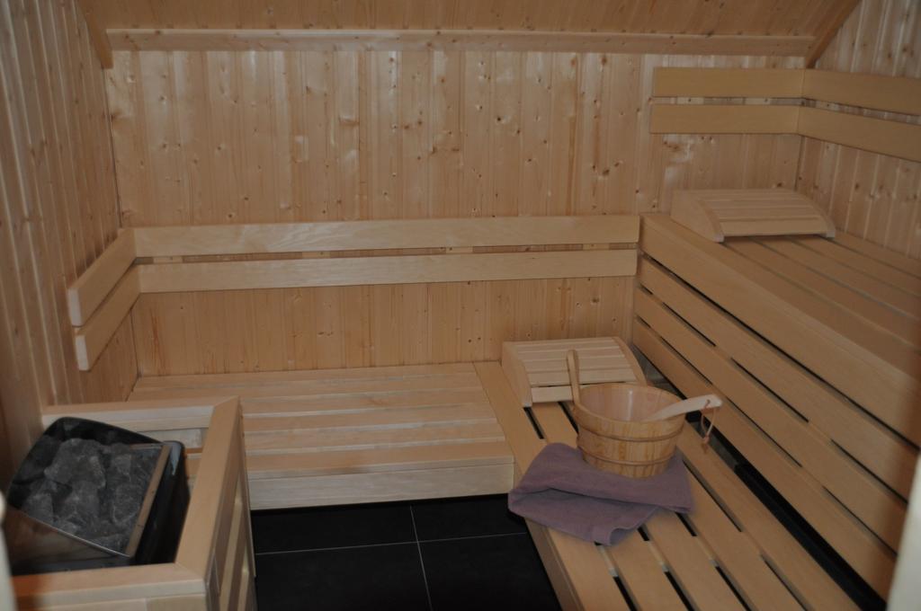 Ferienhaus Wiekhus Breege Bagian luar foto